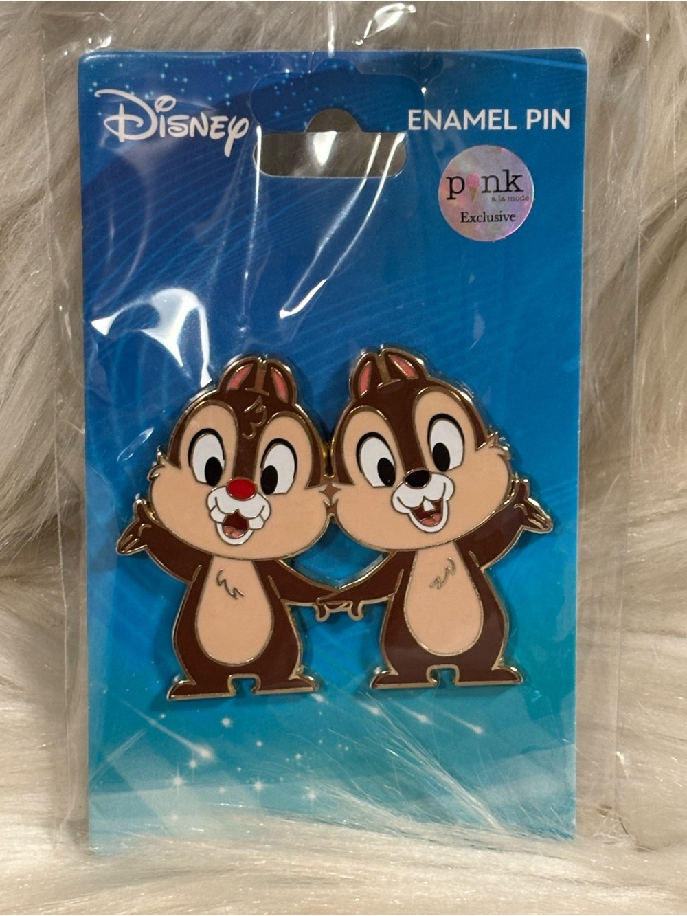 Disney PALM Chip and Dale - Holding Hands - Happiest Collection on Earth Pin